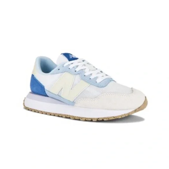 NWOT New Balance Women's 237 Sneaker Size 6.5 - Picture 4 of 11